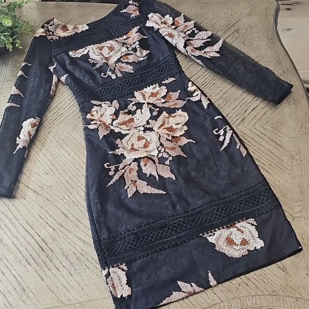 Badgley Mischka dress floral embroided dress size 0